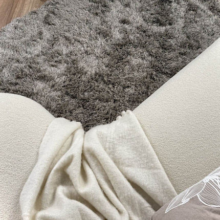 Hoogpolig vloerkleed Nika antraciet polyester - Interieur05 - Vloerkledenloods