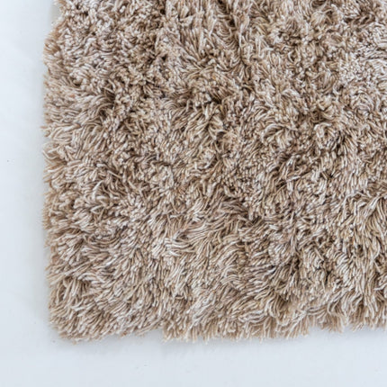Hoogpolige Vloerkleden - Wollen vloerkleed hoogpolig Raw Wool Lichtbruin Interieur05 - Vloerkledenloods