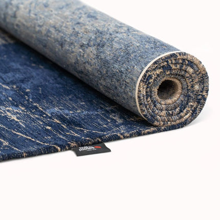 Moderne vloerkleden - In - en outdoor vloerkleed Cracks Abyss Blue 8629 - Louis de Poortere - Vloerkledenloods