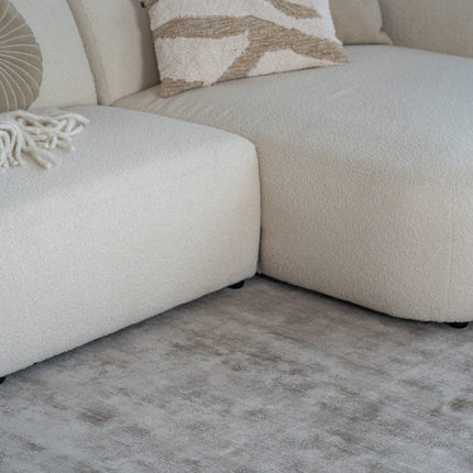 Moderne vloerkleden - Vloerkleed Felva viscose silk taupe - Interieur05 - Vloerkledenloods