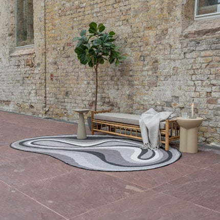 Organisch gevormd buitenkleed Loop Stone Zwart - Vloerkledenloods